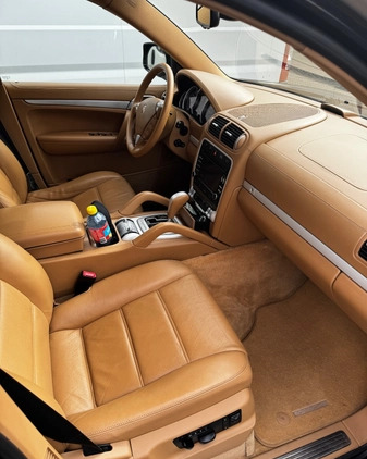 Porsche Cayenne cena 57999 przebieg: 176000, rok produkcji 2007 z Siechnice małe 172